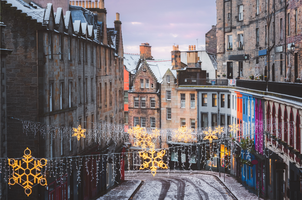 Luces navideñas en Edimburgo